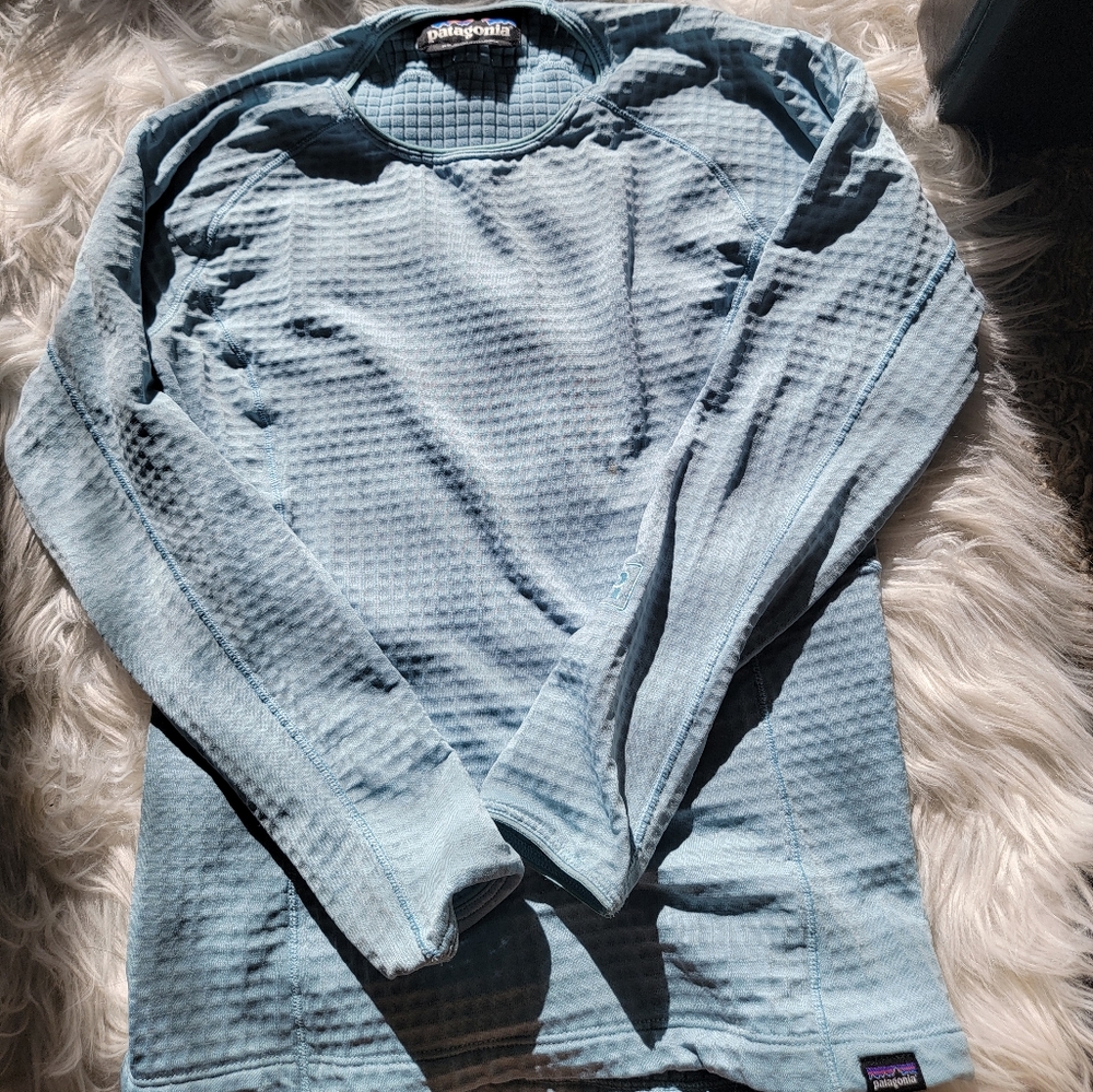 Patagonia r1 fleece size xs